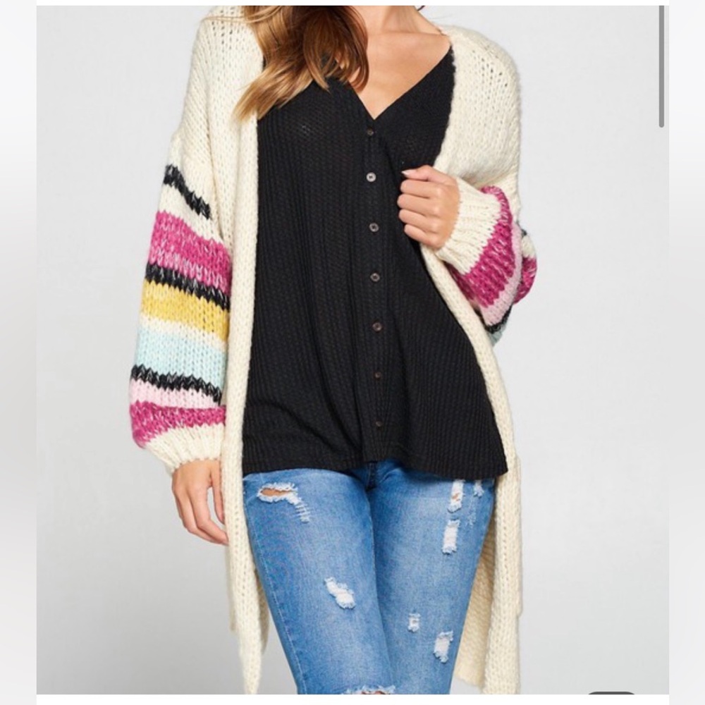 Cream bubble sleeve cardigan New Size medium